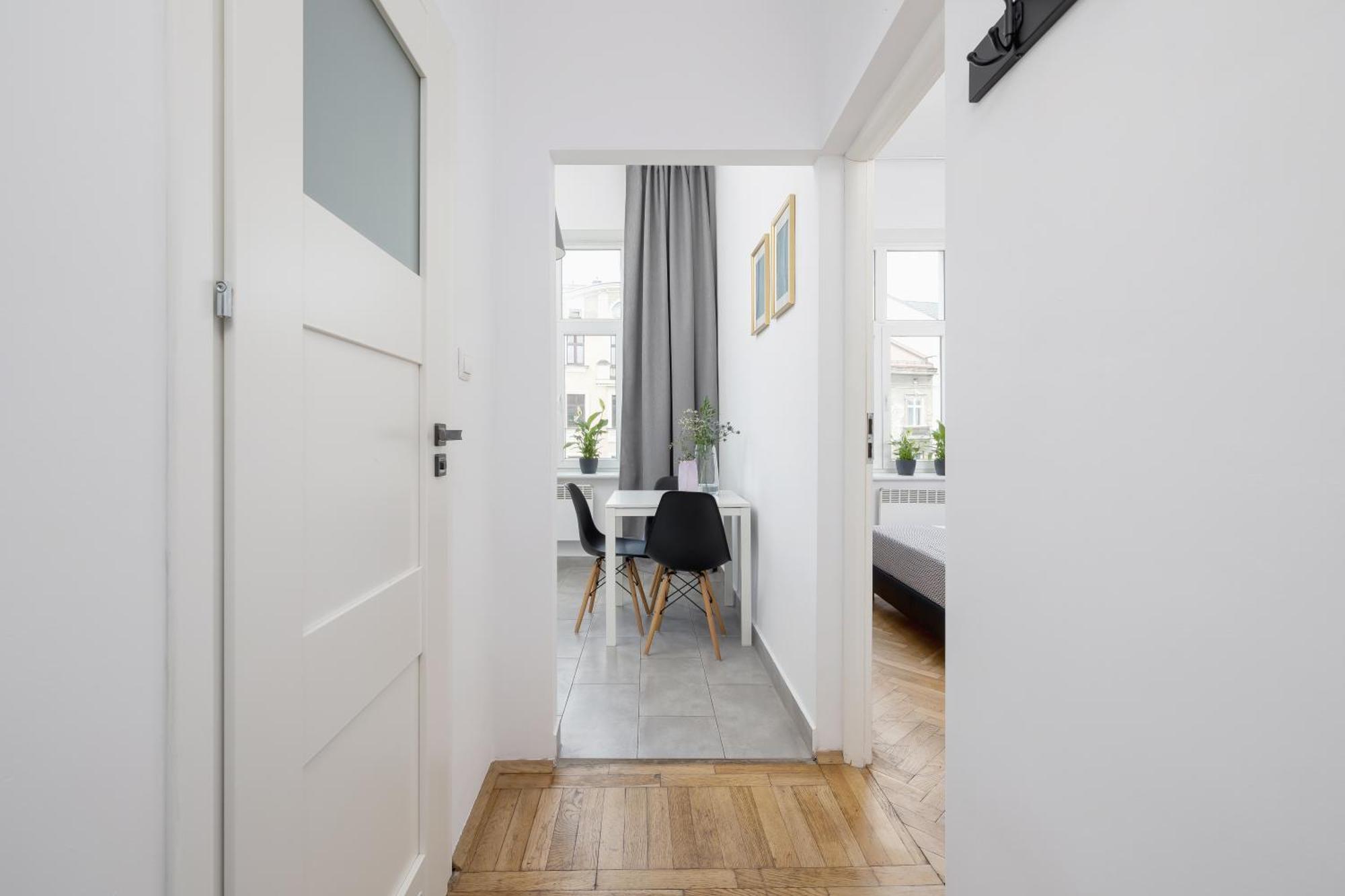 1-Bedroom Apartment - 65 Dluga Street Krasków Eksteriør bilde