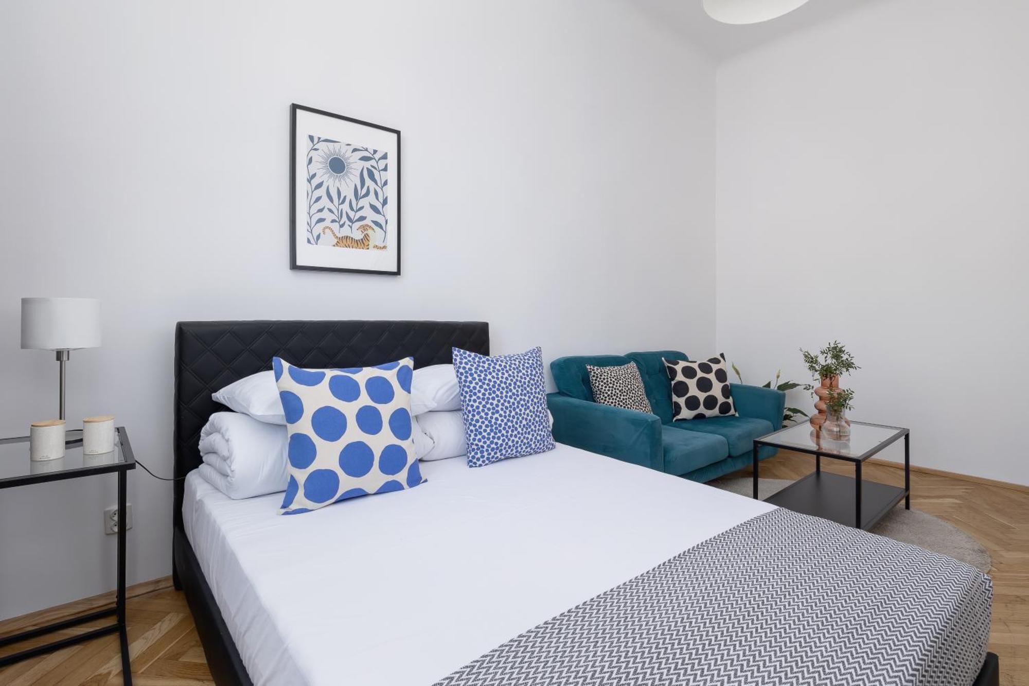 1-Bedroom Apartment - 65 Dluga Street Krasków Eksteriør bilde