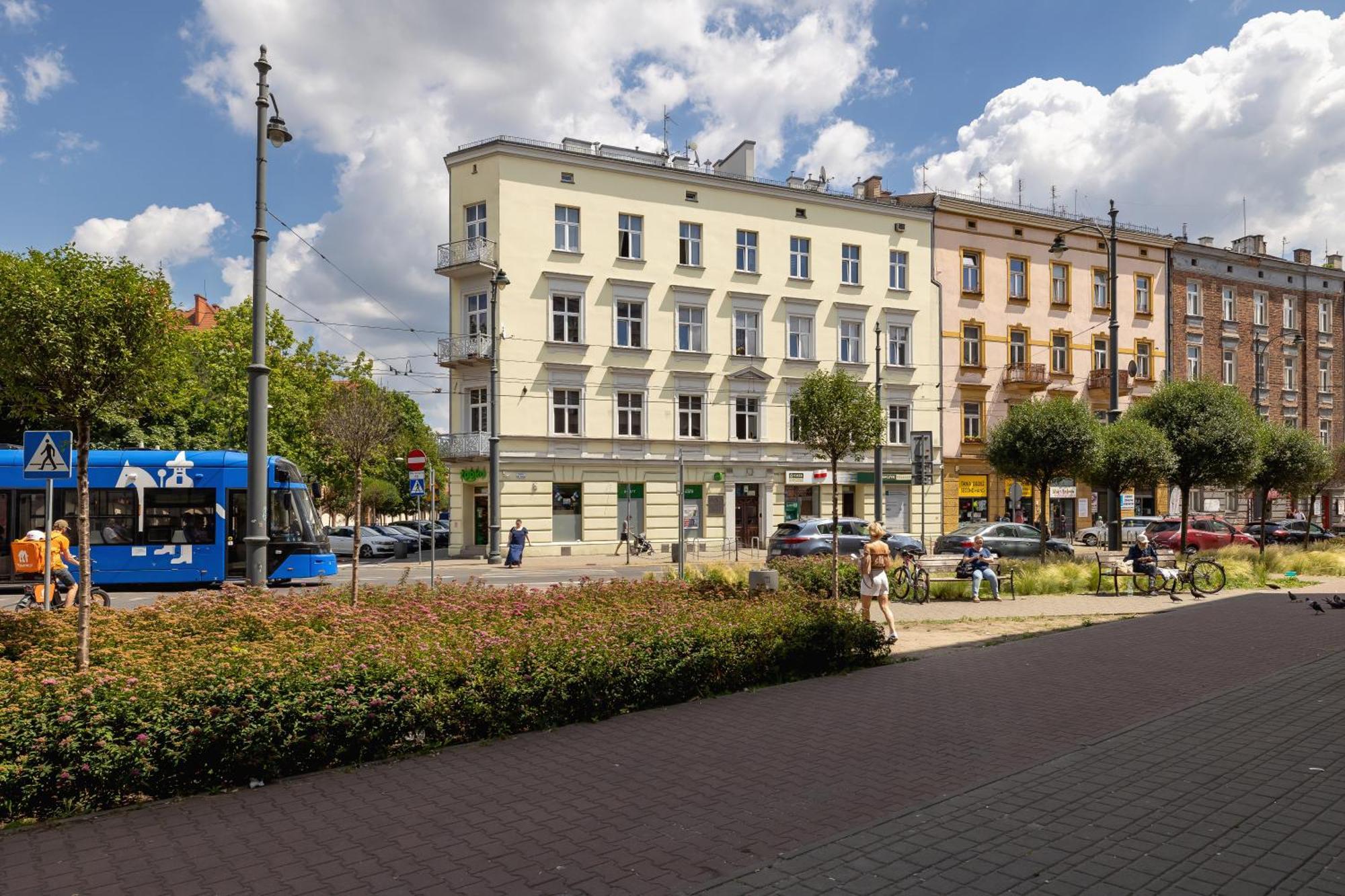 1-Bedroom Apartment - 65 Dluga Street Krasków Eksteriør bilde